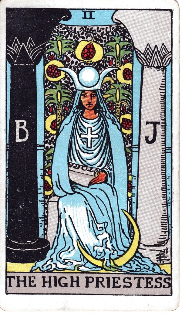 The High Priestess from the original 1909 printing